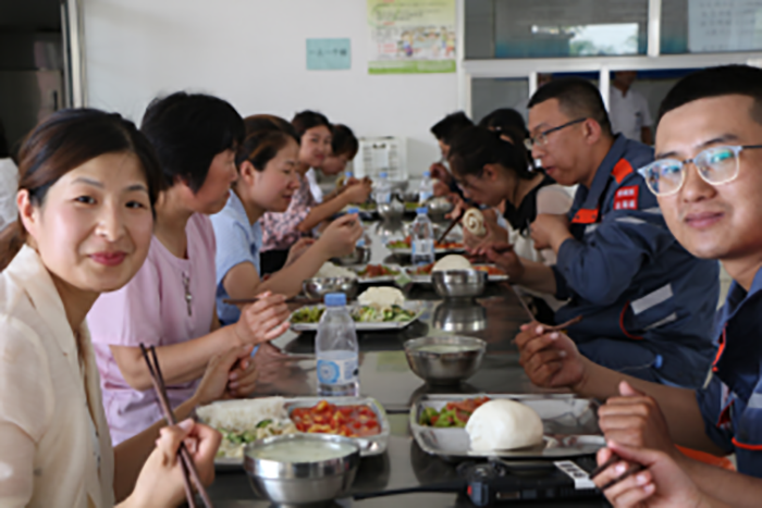 90fb5c7dbf4f4a36bcb30a911d245164