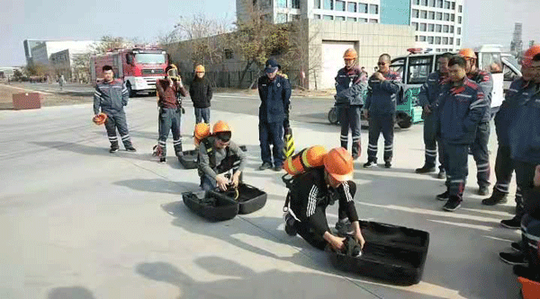 石化公司举行消防交锋活动