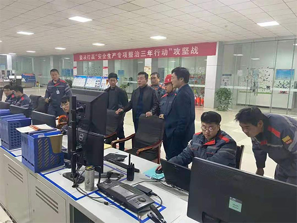 践行绿色开展新理念，，，打赢重污染天气攻坚战