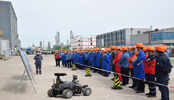 东营港经济开发区危；菲笠 “机械化换人、自动化减人、智能化无人” 现场推进会
