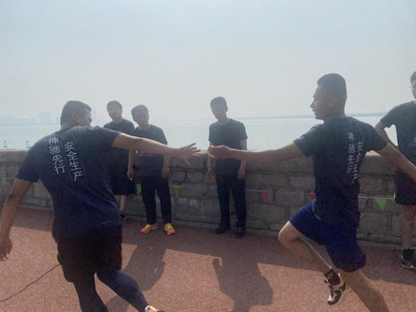 12714f9b6a314dcba89176e454408f67