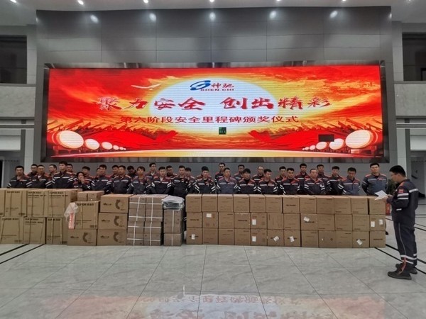 290639cb016d4e3ea98f65cb460d8f70