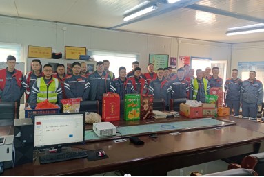 99e36bdbef774f728ba2f54633327e08