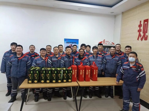 f81112edab394423912e4ea06cc41277