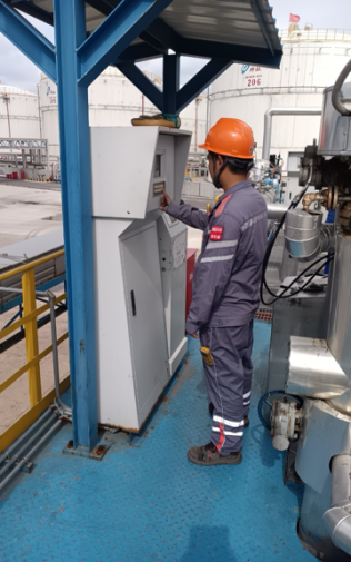 烈日下的坚守：通俗而伟大